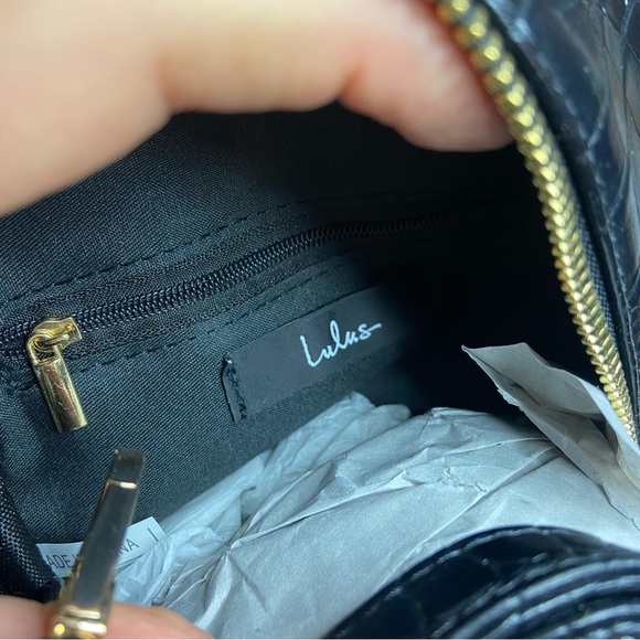 NWOT Lulus Getting Places Black Crocodile Embossed Mini Backpack - Picture 5 of 13